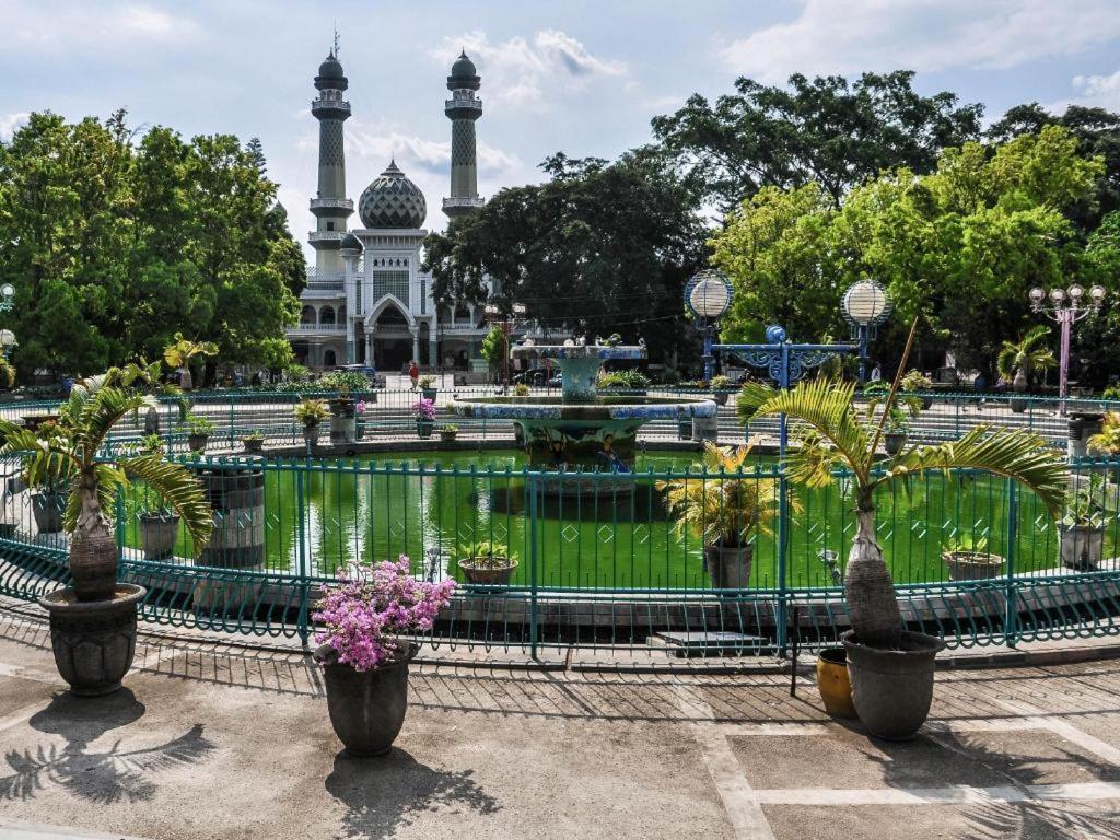 Sawojajar Inn Malang Kültér fotó