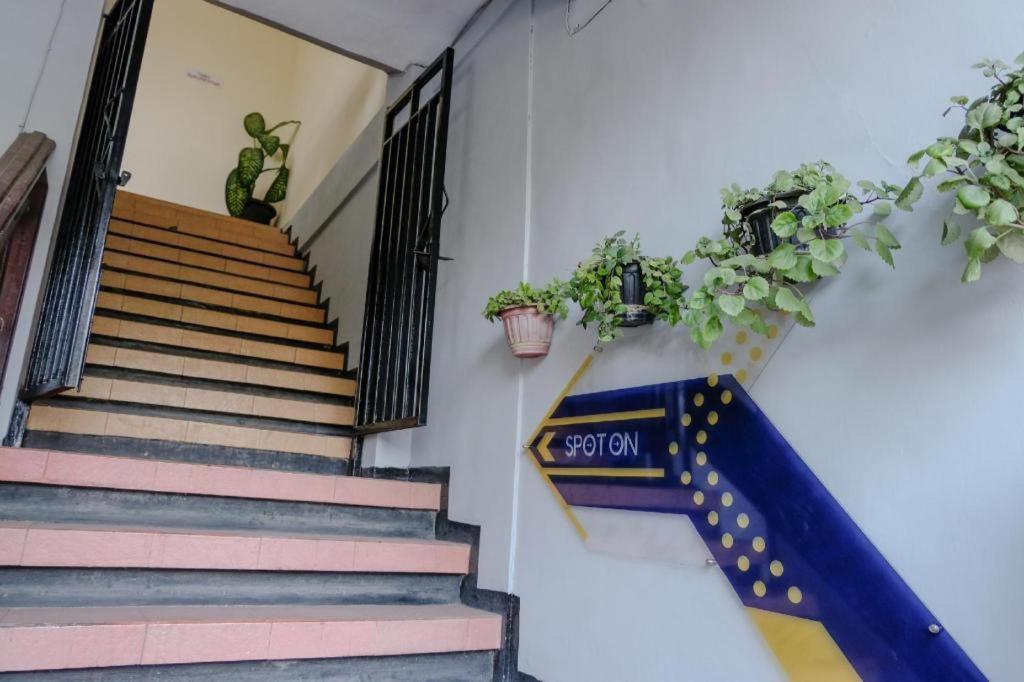 Sawojajar Inn Malang Kültér fotó