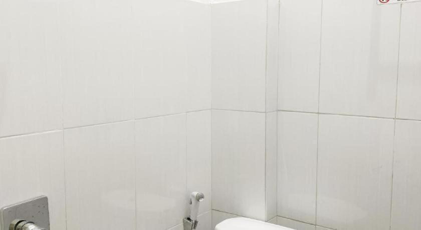 Sawojajar Inn Malang Kültér fotó